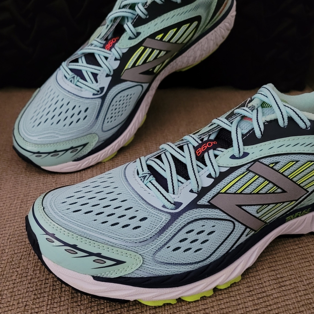 NEW BALANCE WOMEN'S W860WB7 TRUFUSE RUNNING SHOES